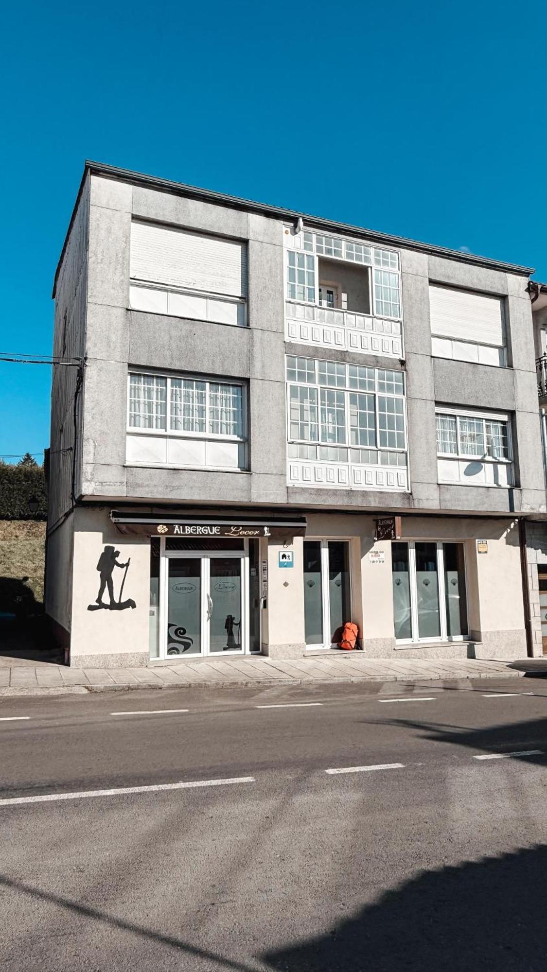 Albergue Lecer Sobrado Porta Exteriör bild